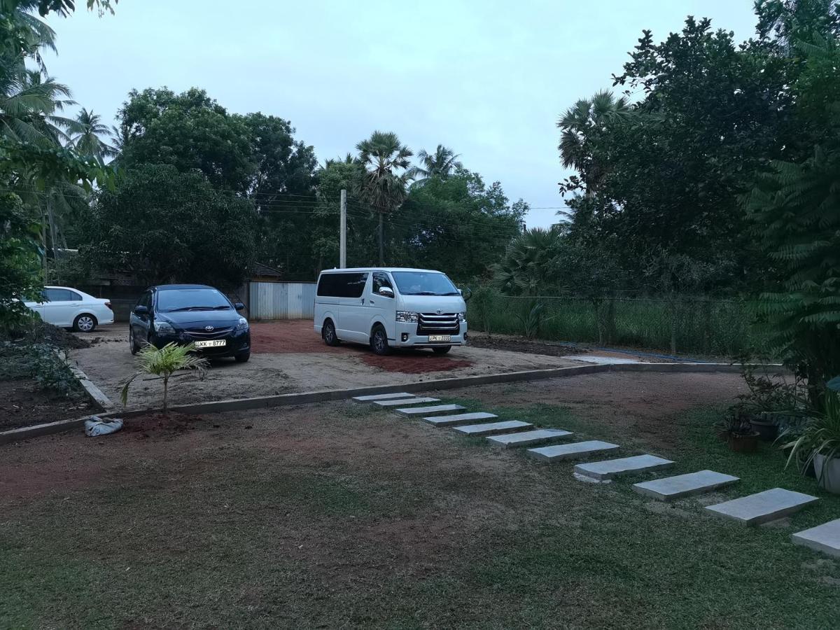 Ruwinsons Canal Garden Anuradhapura Kültér fotó